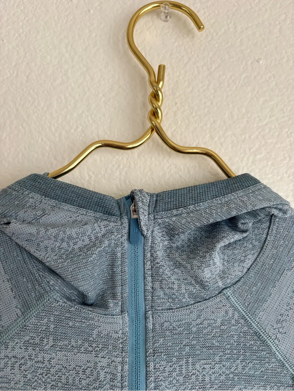 lululemon athletica Women's Long-Sleeve Half-Zip hoodie shirt